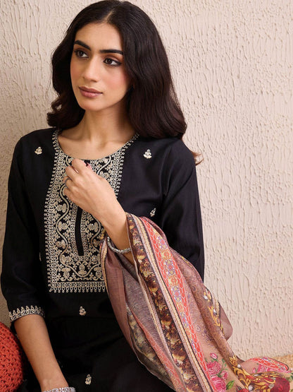 Dhiyona IE Women Ethnic Motifs Embroidered Regular Liva Kurta with Trousers & With Dupatta