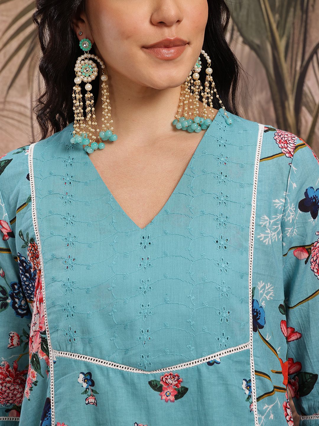 Dhiyona SN Women's Floral Print Lace Inserts Paneled Kurta With Trousers