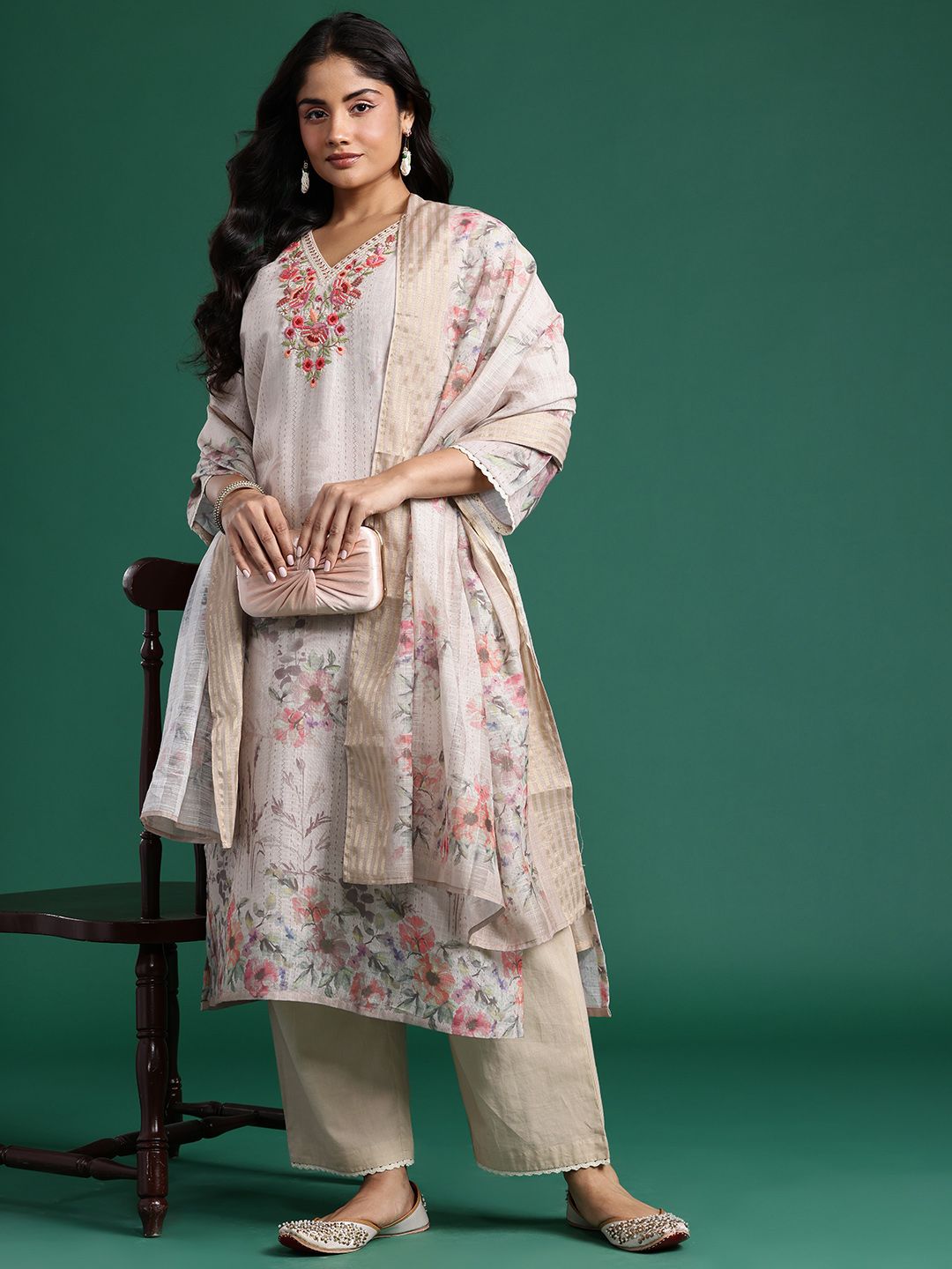 Floral Print Thread Work Linen Kurta with Trousers & Dupatta