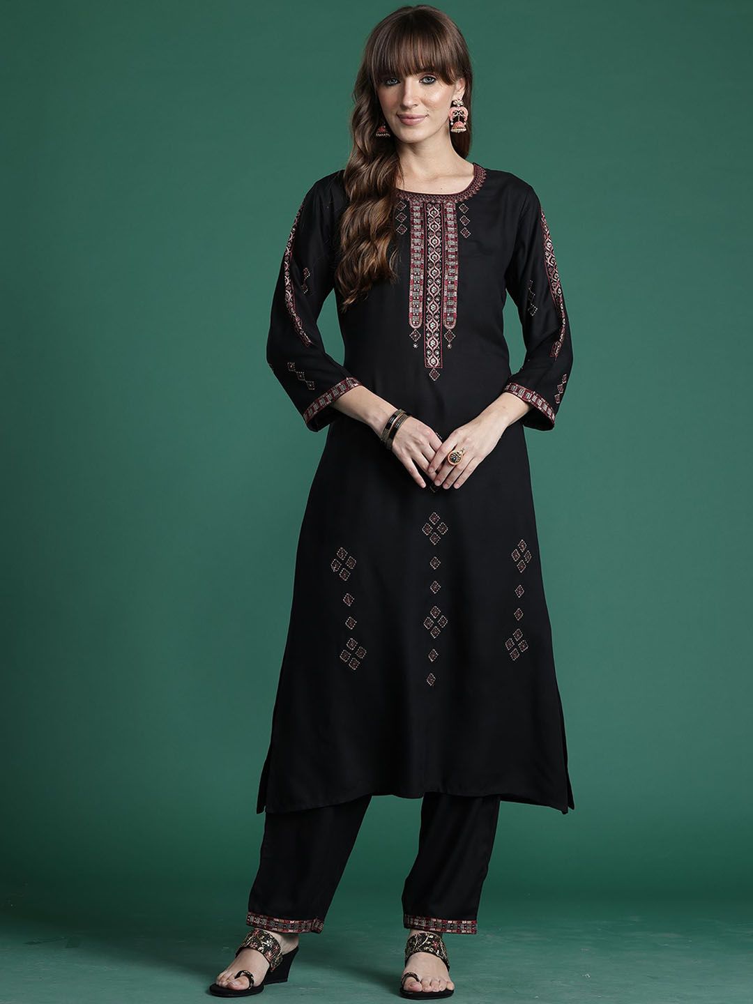 Dhiyona IE Indo era Embroidered Straight Tunic & Trousers Co-Ord Set