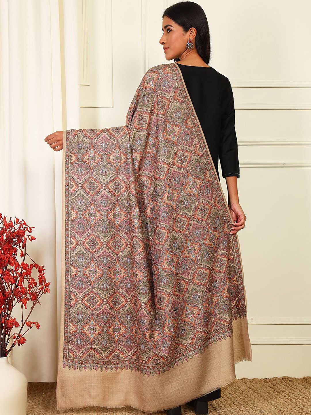 Dhiyona PA Paisley Embroidered Woollen Silk Shawl