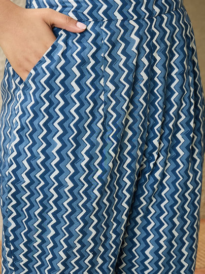 Floral Printed Tie-Up Neck Pure Cotton Straight Kurta With Trousers & Dupatta