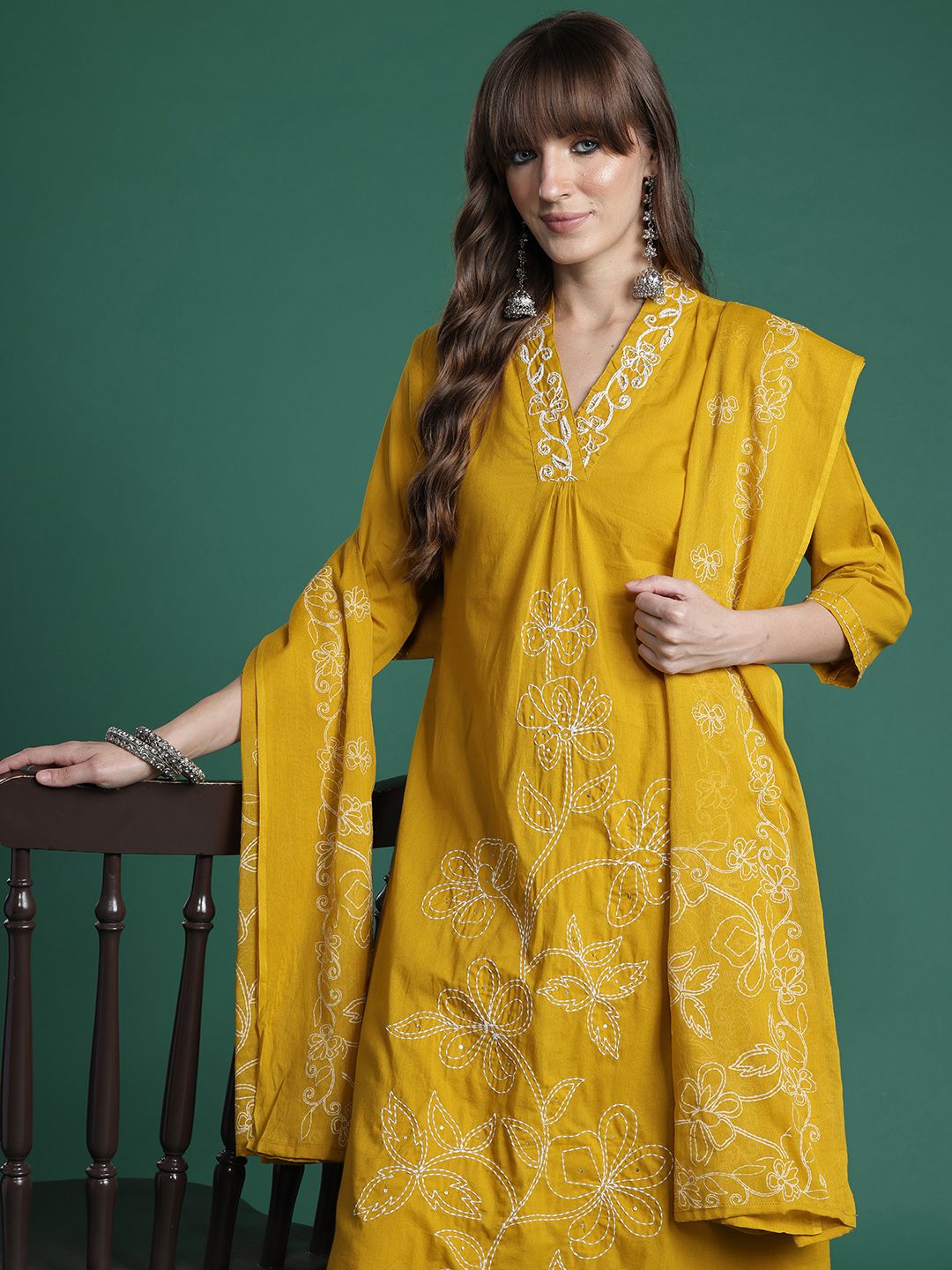 Dhiyona IE Floral Embroidered Thread Work Pure Cotton Kurta with Trousers & With Dupatta
