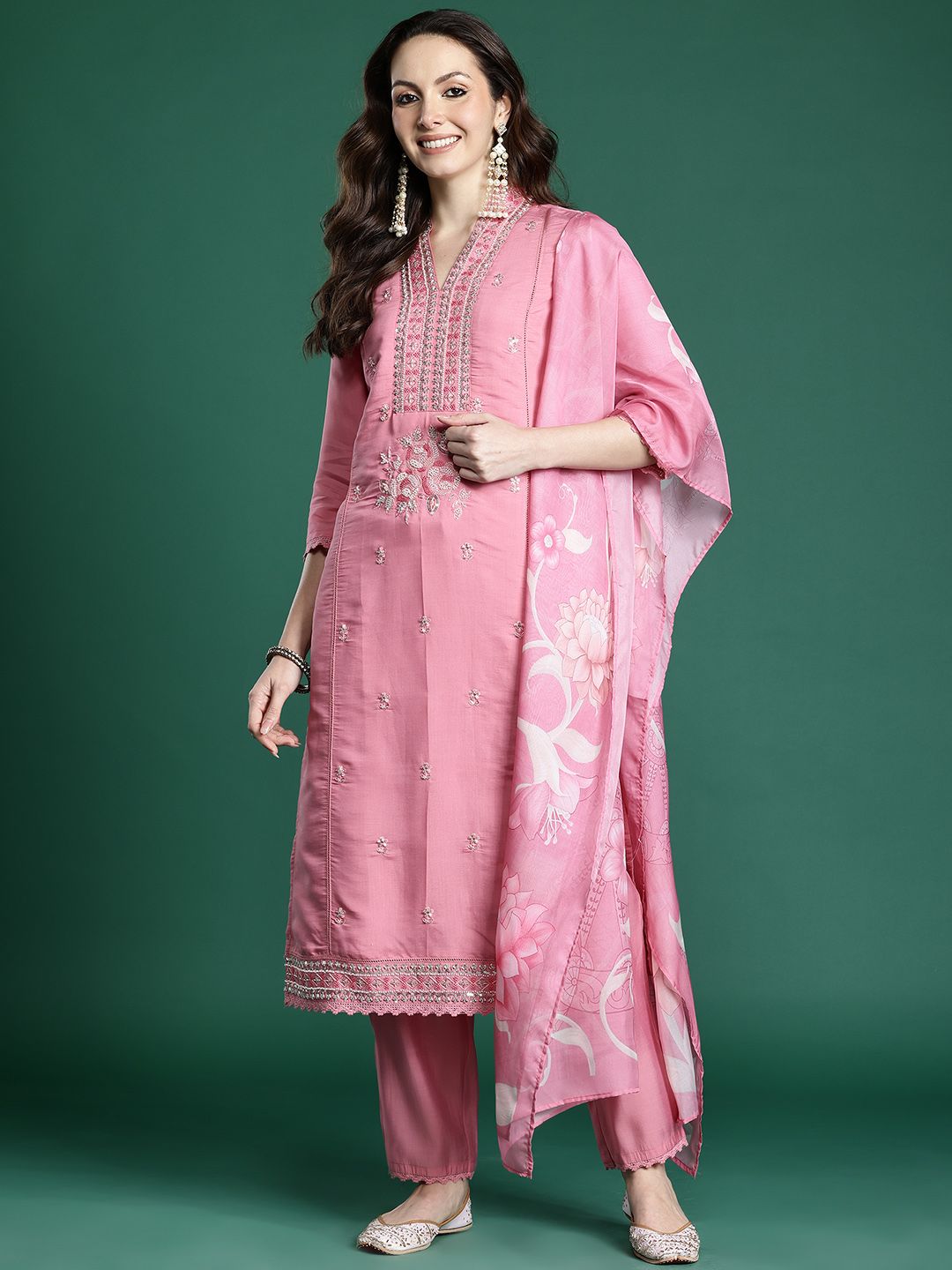 Dhiyona IE Floral Embroidered Kurta with Trousers & Dupatta