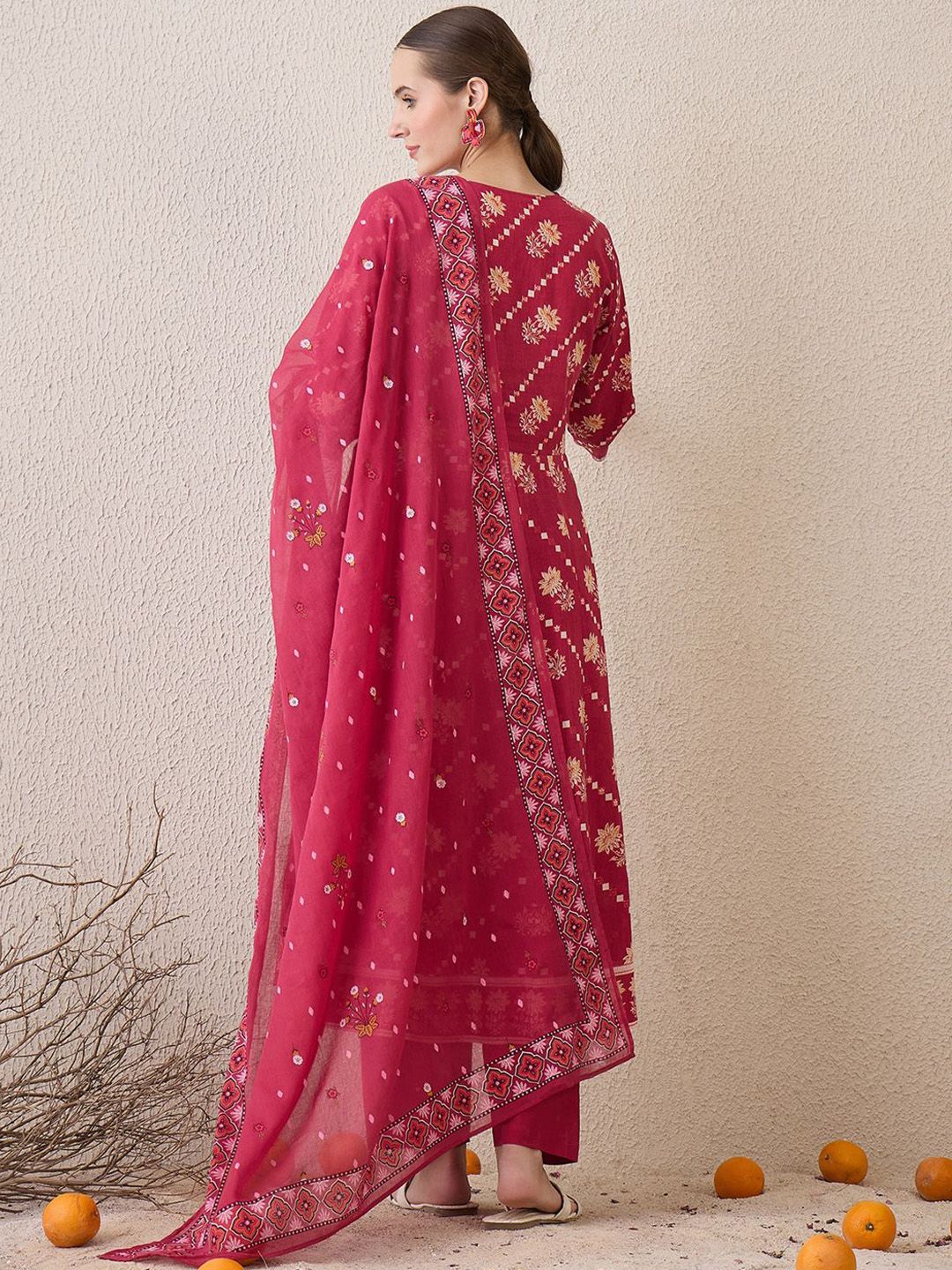 Dhiyona IE Floral Printed Notch Neck Beads & Stones Pure Cotton Kurta Trousers & Dupatta