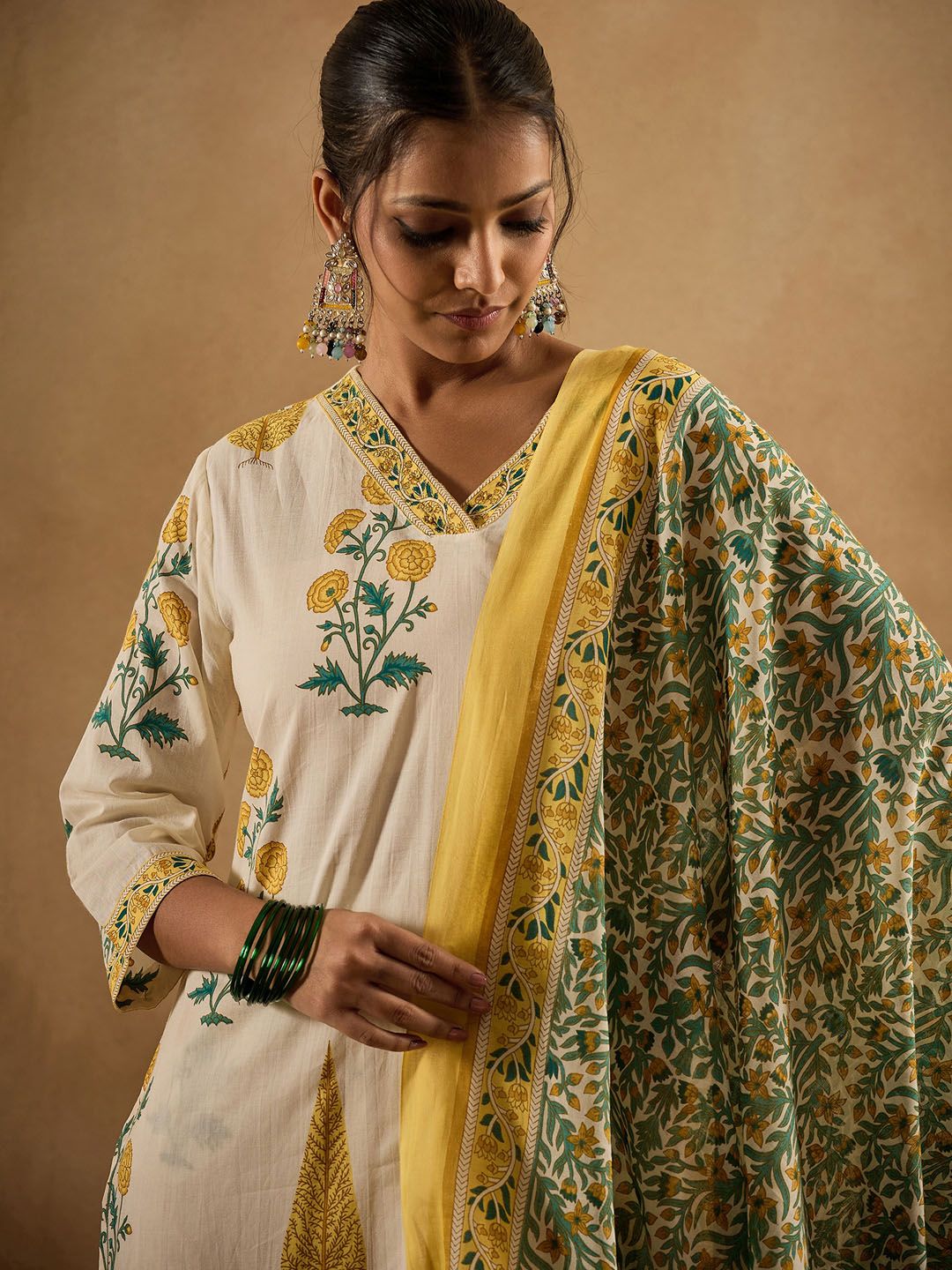 Dhiyona IE Floral Printed V-Neck Pure Cotton Straight Kurta With Trousers & Dupatta