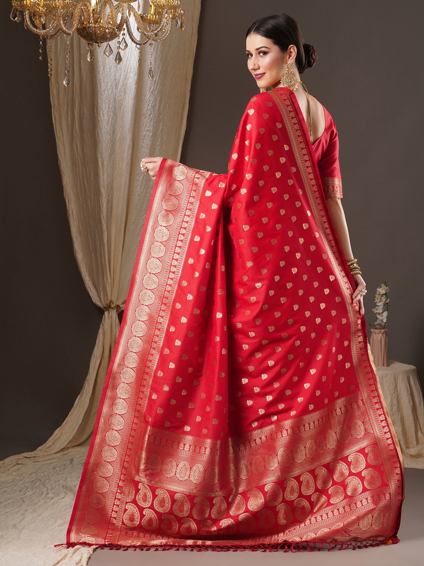 Women's Silk Blend Red Woven Design Designer Saree With Blouse Piece