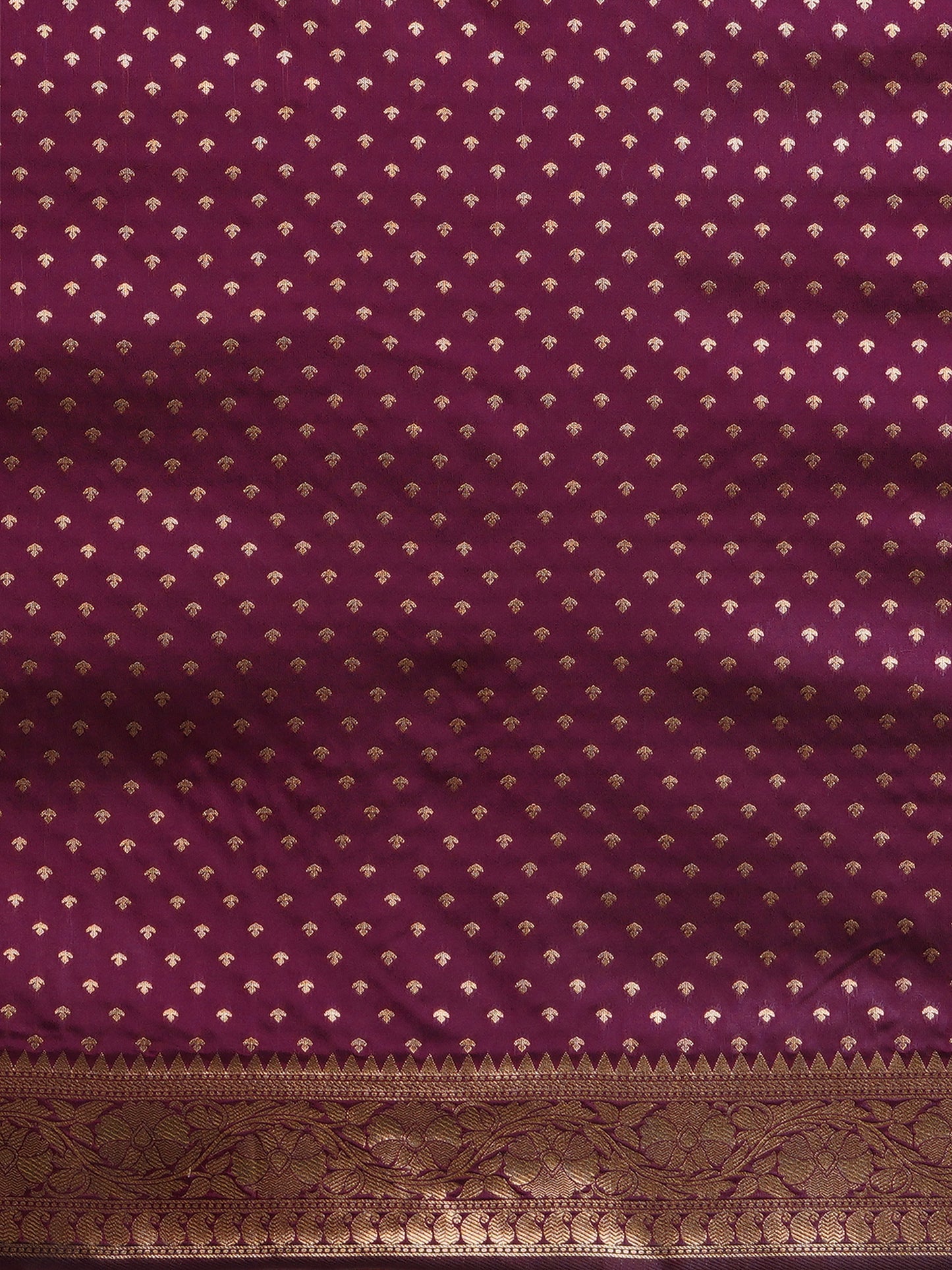 Women's Silk Blend Magenta Woven Design Designer Saree With Blouse Piece