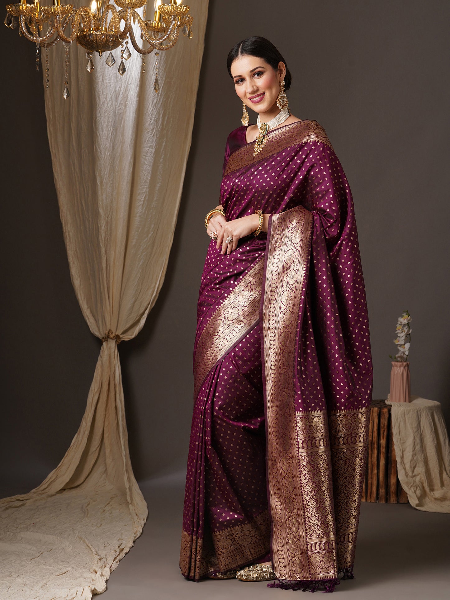 Women's Silk Blend Magenta Woven Design Designer Saree With Blouse Piece