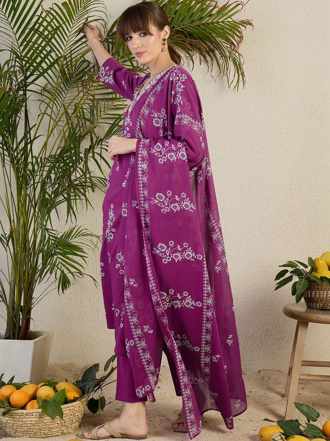 Women Floral Embroidered Regular Thread Work Pure Cotton Kurta with Trousers & With Dupatta