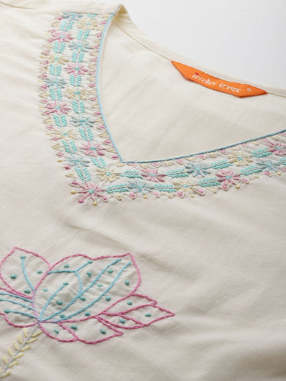Floral Embroidered Thread Work Pure Cotton Kurta with Trousers & With Dupatta