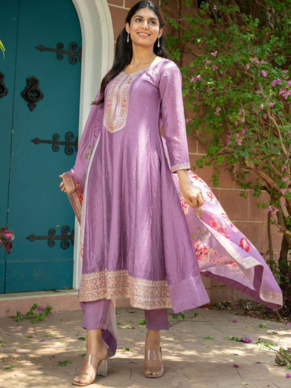 Women Floral Embroidered Regular Sequinned Kurta with Trousers & With Dupatta