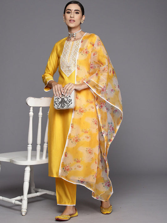 Dhiyona IE Floral Yoke Design Regular Sequinned Liva Kurta with Trousers & Dupatta