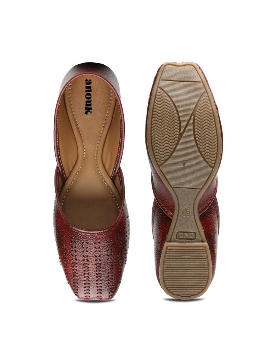 Dhiyona AK Women Solid Ballerinas Flats
