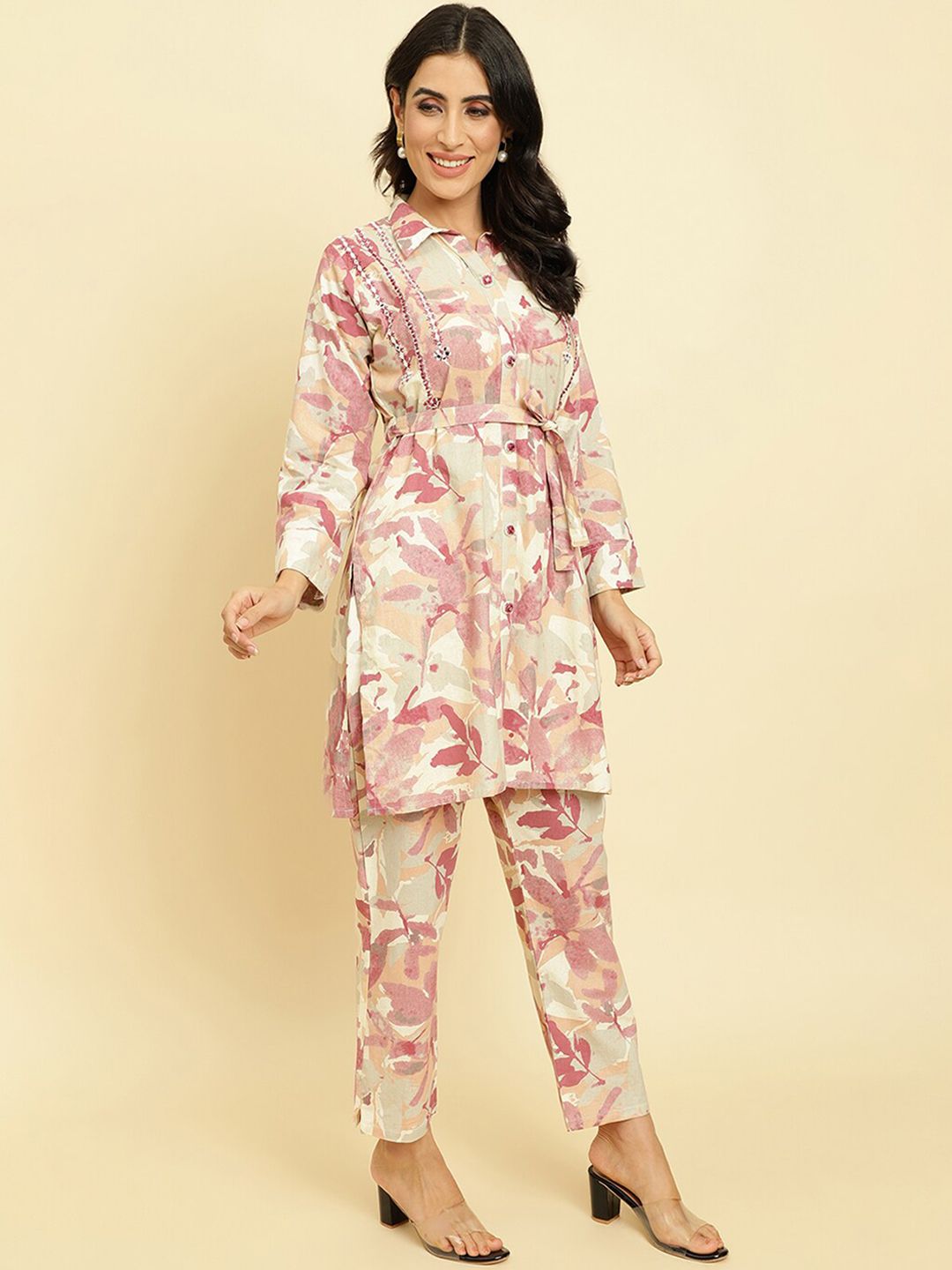 Dhiyona VA Women'sFloral Printed Kurti With Trousers