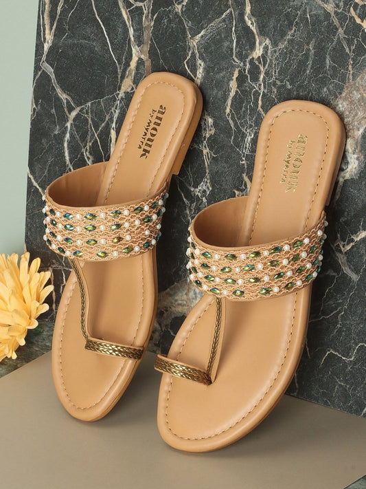 Dhiyona AK Embellished One Toe Flats