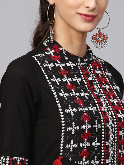 Dhiyona IE Women Black & Maroon Yoke Design Straight Kurta