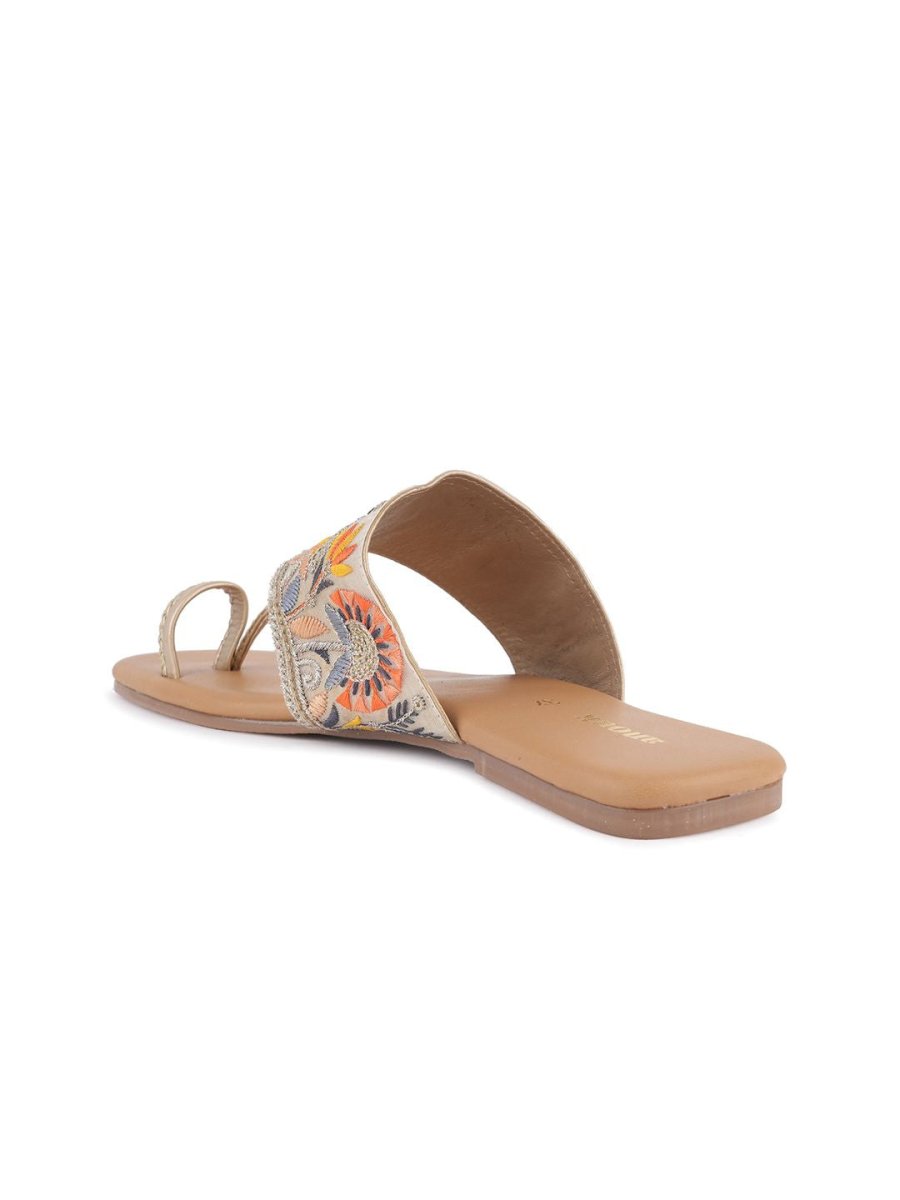 Dhiyona AK Embroidered One Toe Flats