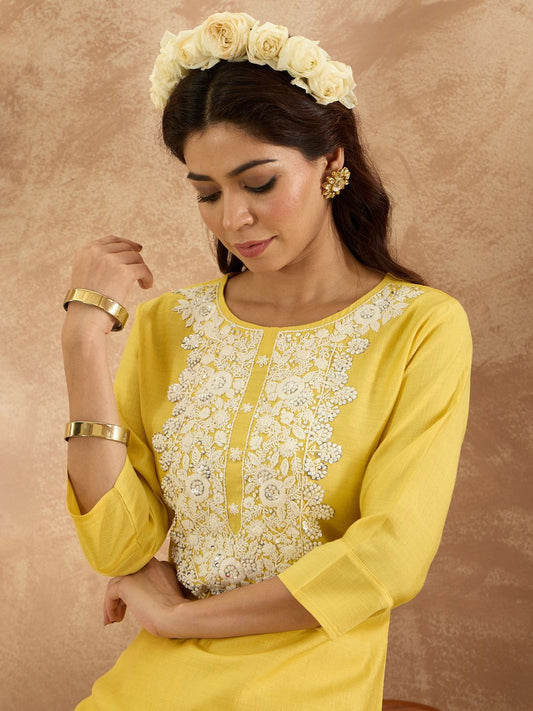 Dhiyona IE Women Ethnic Motifs Embroidered Regular Thread Work Kurta with Trousers
