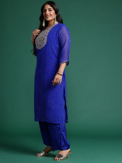 Dhiyona IE Plus Size Leheriya Printed Zari Kurta with Trousers & Dupatta