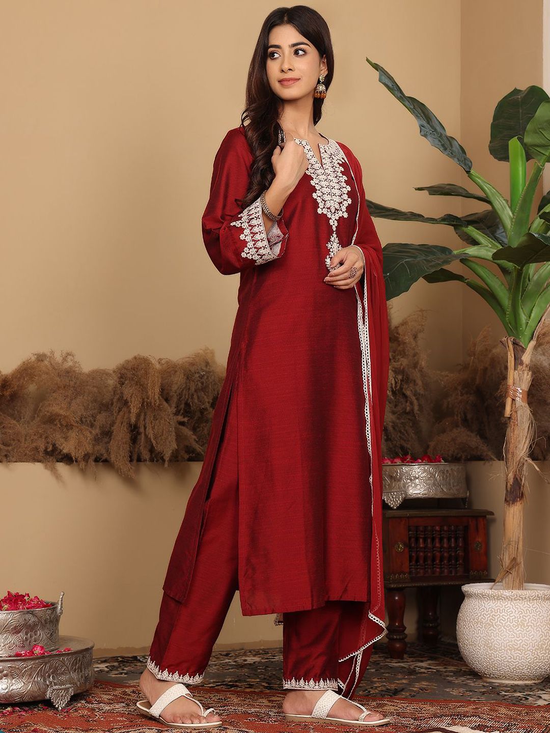 Dhiyona VA Women's Floral Embroidered Regular Kurta with Trousers & Dupatta
