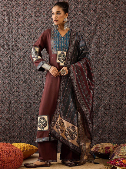 Women Ethnic Motifs Printed Regular Kurta with Trousers & With Dupatta