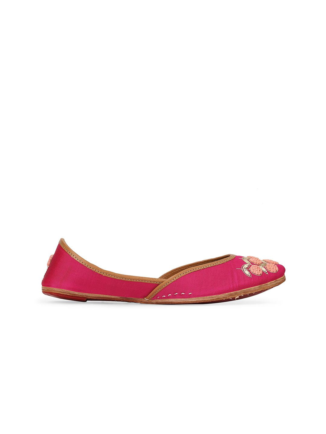 Dhiyona HOP Embellished Ethnic Mojaris