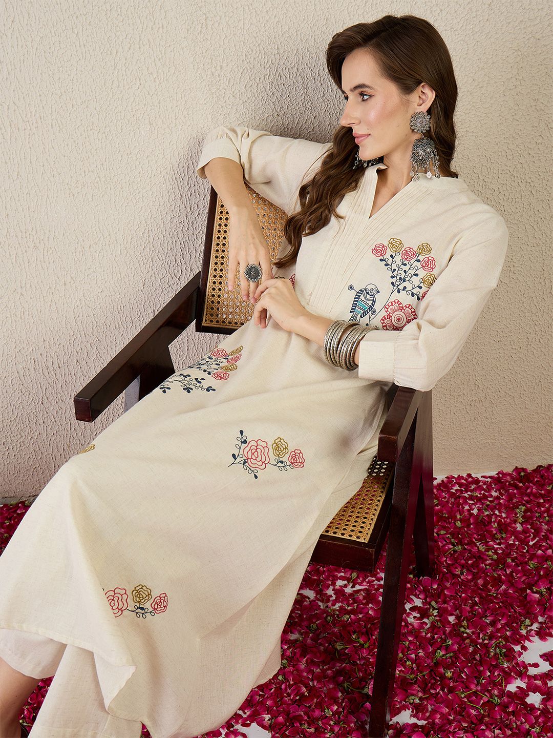 Dhiyona IE Women Floral Embroidered Thread Work Pure Cotton Kurta with Trousers