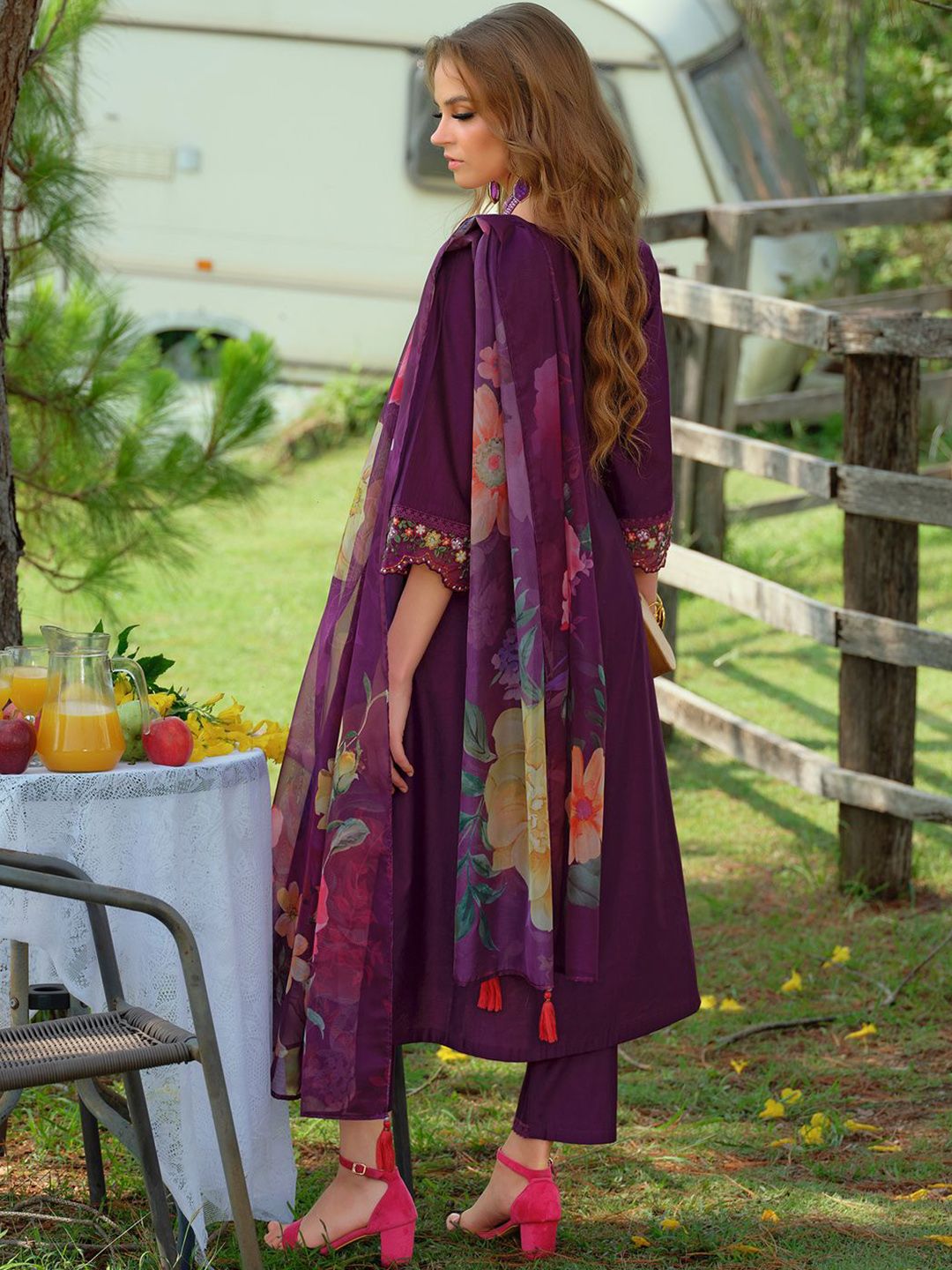 Floral Yoke Design Tie-Up Neck Thread Work A-Line Kurta & Trousers With Dupatta