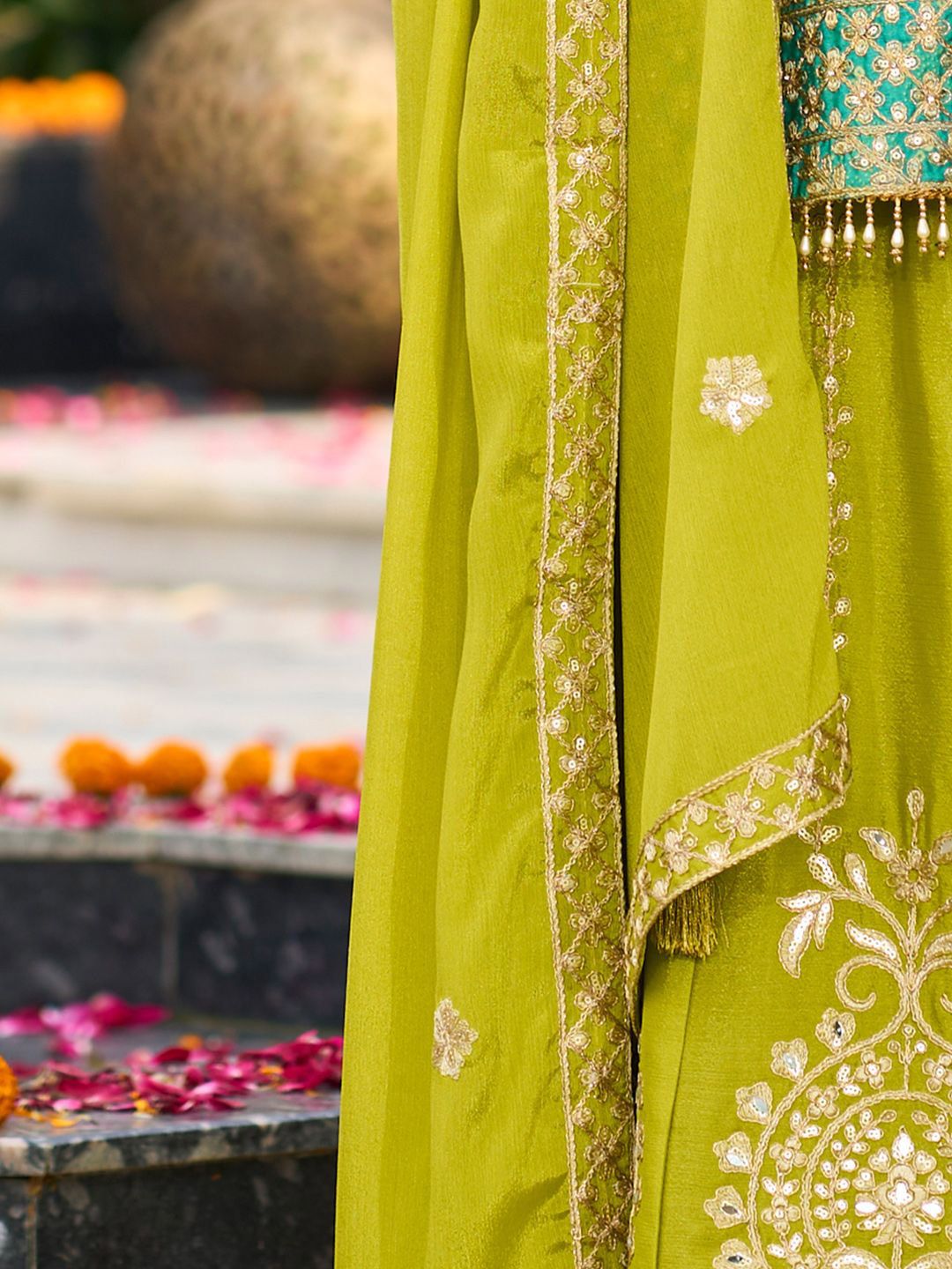 Floral Embroidered Zari Straight Kurti With Palazzos And Dupatta