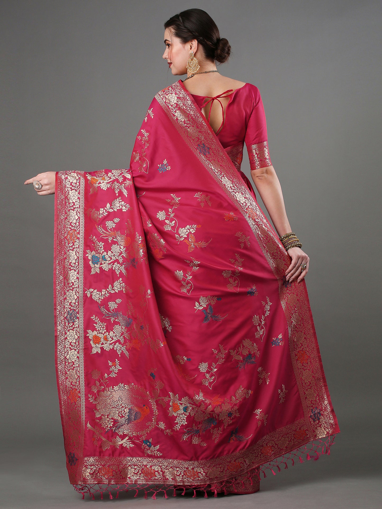 Women's Silk Blend Pink Woven Design Designer Saree With Blouse Piece