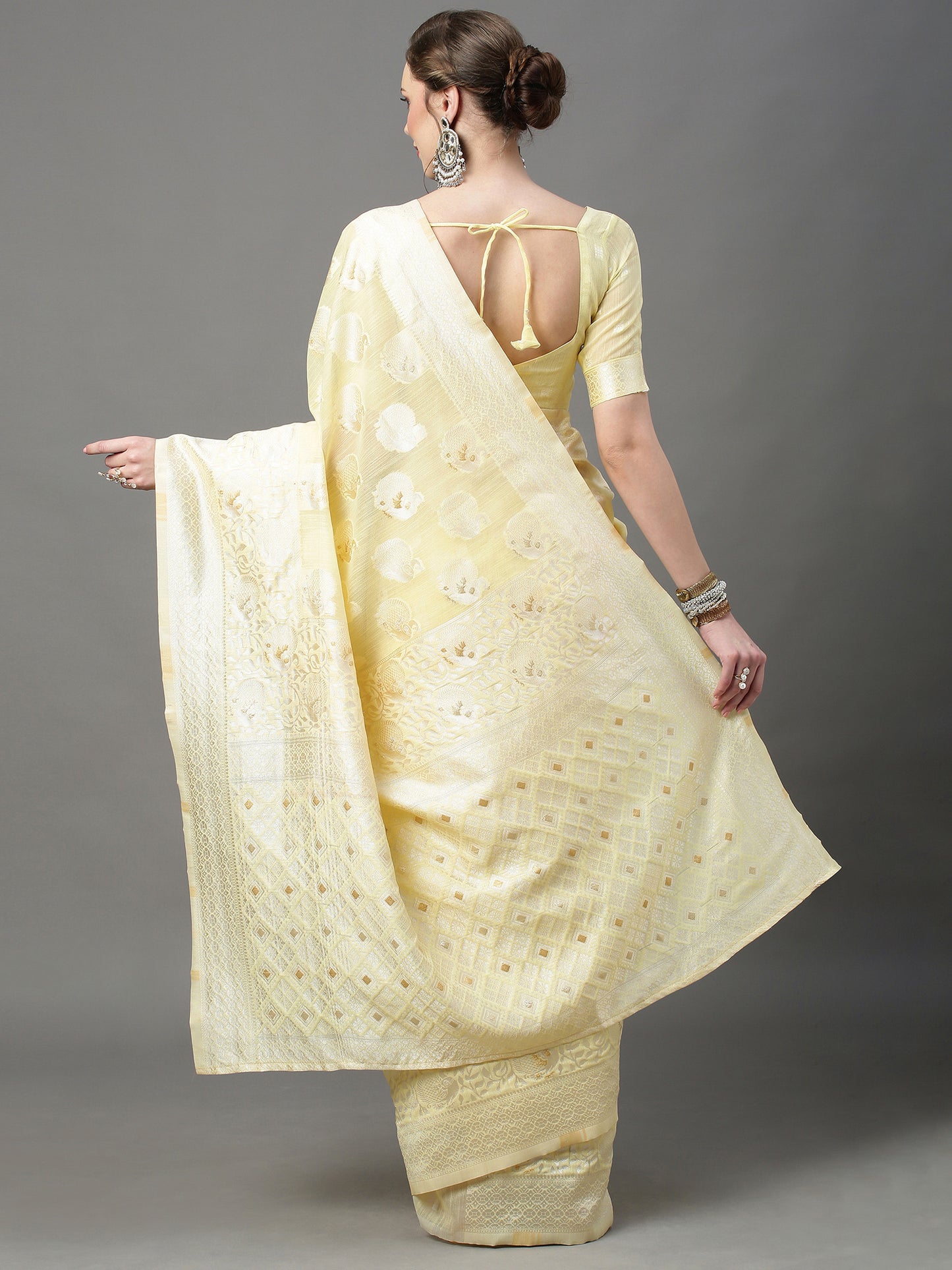Women's Cotton Silk Yellow Woven Design Woven saree With Blouse Piece