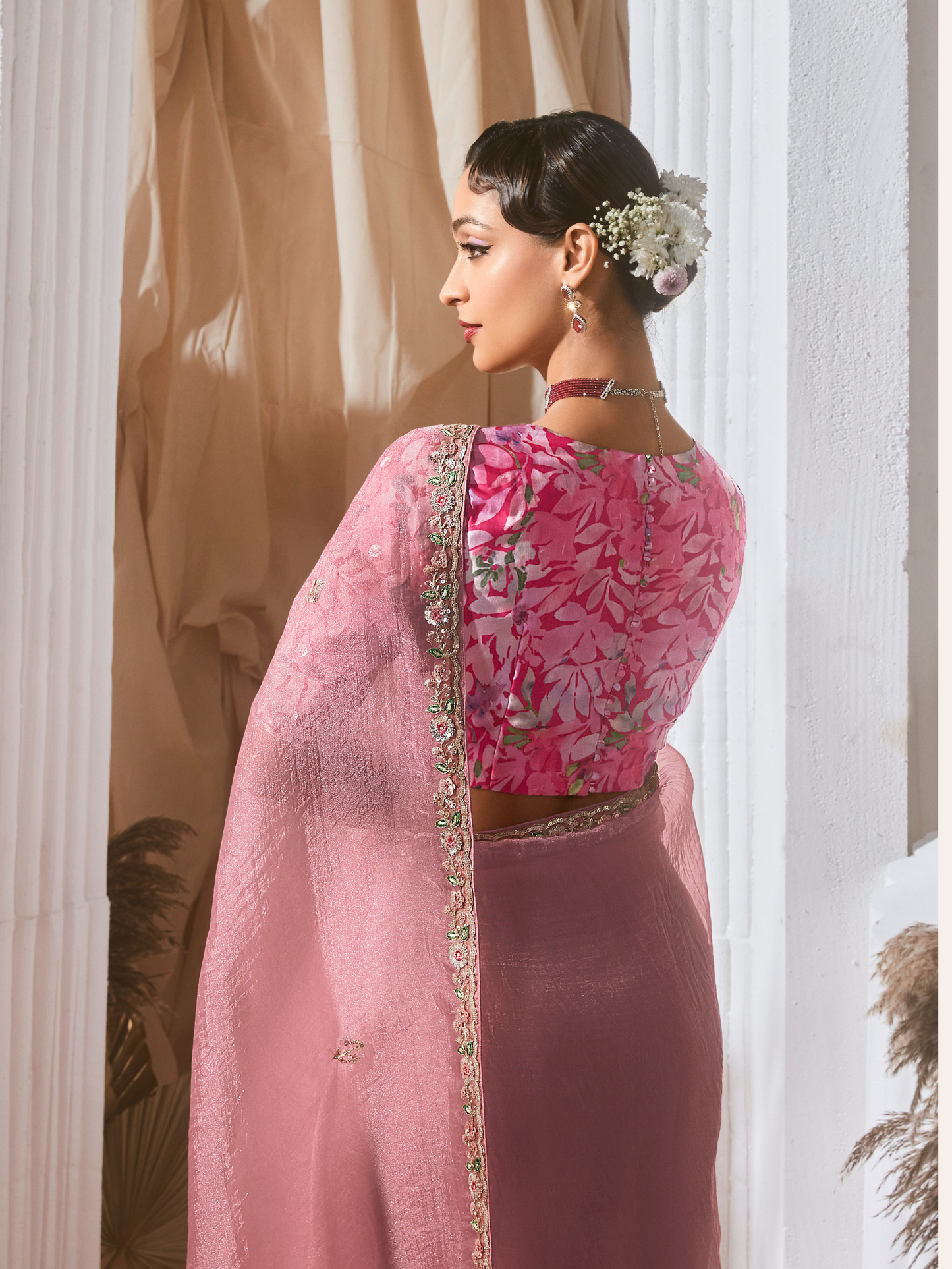 Dhiyona KM Women Light Pink Organza Saree: Effortless Elegance For Every Occasion