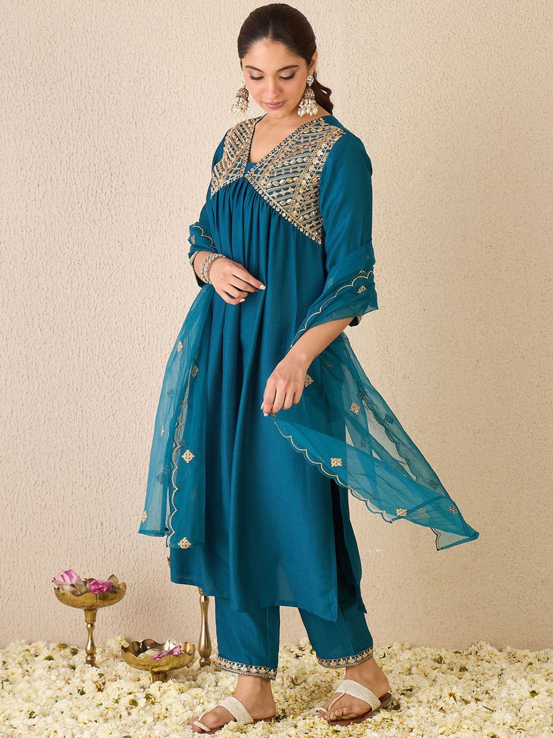 Women Ethnic Motifs Embroidered Empire Gotta Patti Kurta with Trousers & With Dupatta