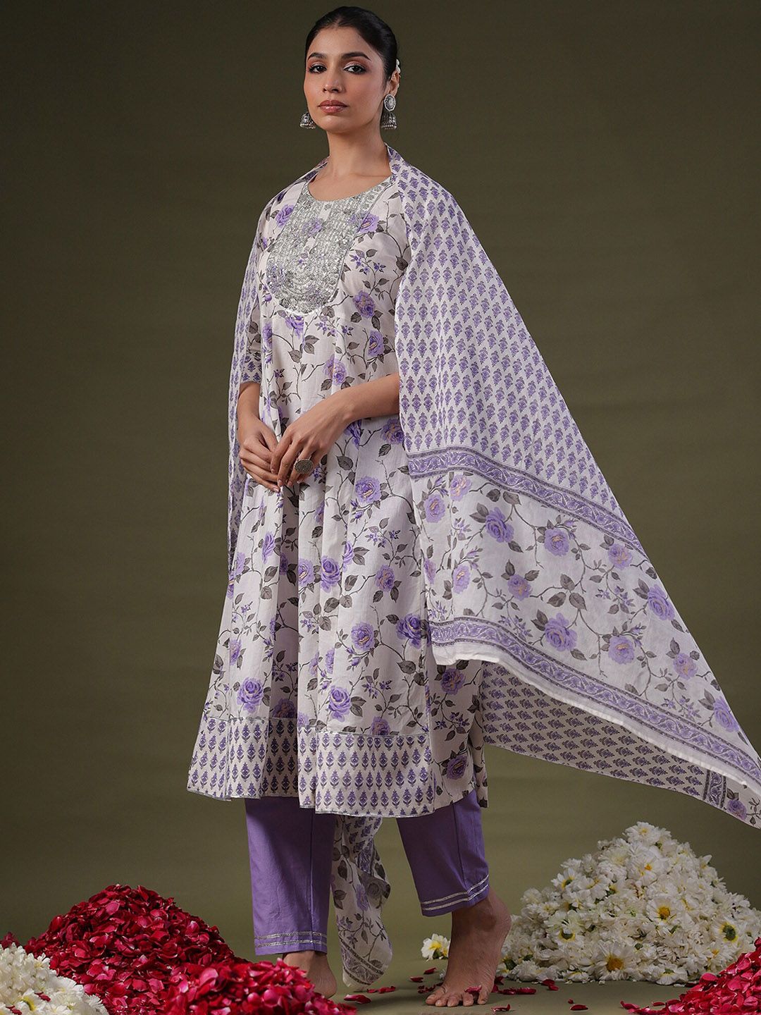 Dhiyona IE Floral Printed Empire Sequinned Pure Cotton Kurta With Trousers & Dupatta