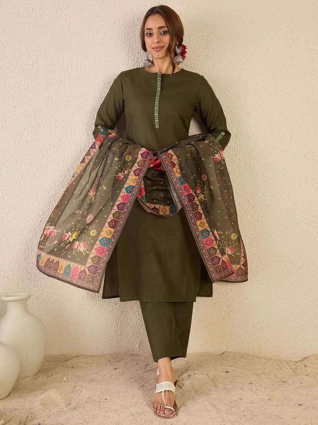 Dhiyona IE Women Ethnic Motifs Embroidered Regular Kurta & Trouser & Dupatta