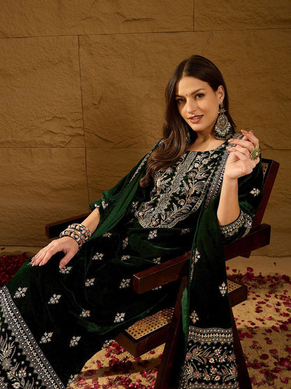 Dhiyona PD Women Floral Embroidered Straight Kurta With Trouser And Dupatta