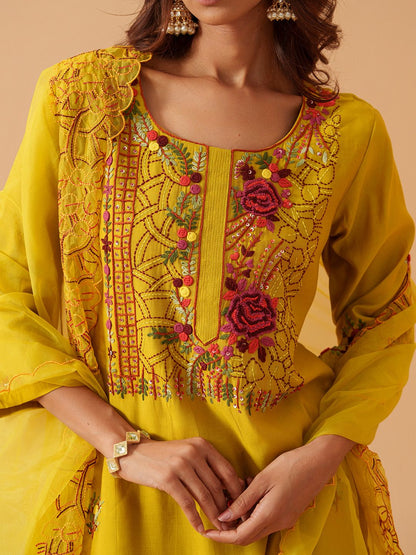 Dhiyona PD Women House Of Pataudi Embroidered Straight Kurta Trousers With Dupatta