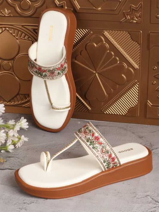 Dhiyona AK Women Embellished Ethnic Open Toe Flats