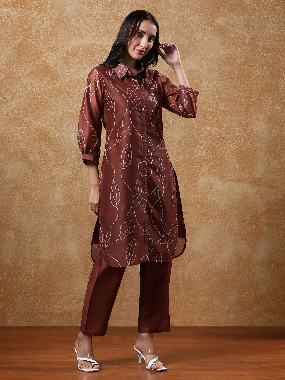 Dhiyona VA Women's Bandhani Printed Regular Chanderi Silk Kurta with Trousers