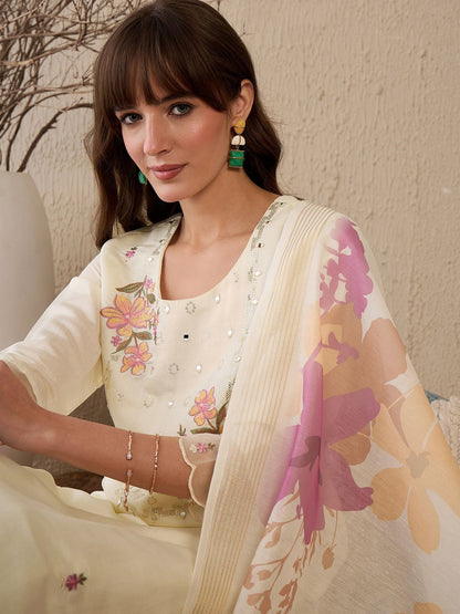 Dhiyona IE Women Floral Embroidered Regular Mirror Work Chanderi Silk Kurta with Trousers & With Dupatta