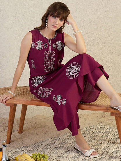 Floral Embroidered Notch Neck Thread Work Pure Cotton Straight Kurta & Palazzos