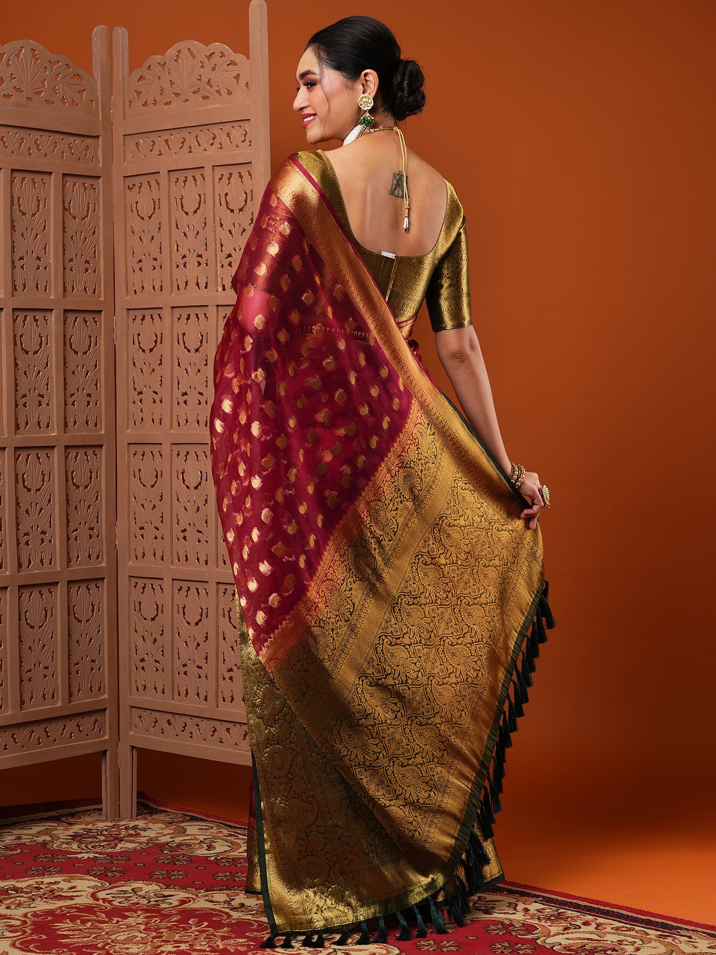 Women's Organza Burgundy Woven Design Designer Saree With Blouse Piece
