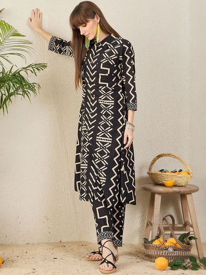 Women Geometric Printed Cotton A-Line Kurta with Trousers