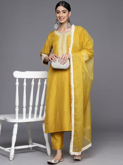 Dhiyona VA Women'sFloral Embroidered Straight Kurta with Trousers & Dupatta