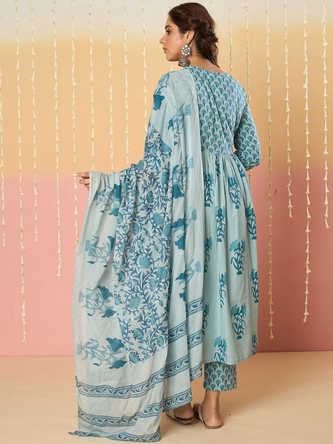 Women Floral Printed Empire Pure Cotton Kurta with Trousers & With Dupatta