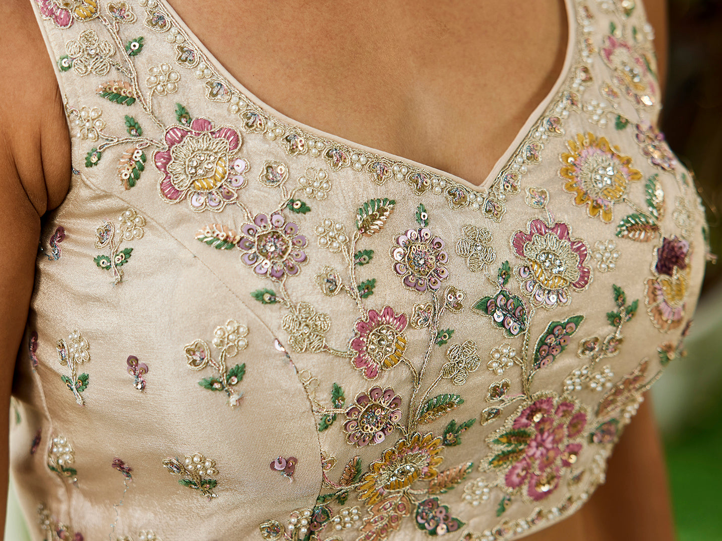 Women's Cream colour tissue Fabric with Sequinse & Thread embroidery Lehenga choli & Dupatta