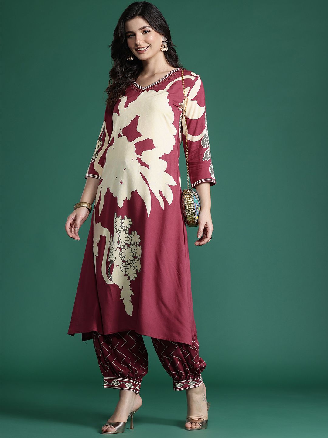 Floral Printed Sequinned Kurta with Salwar