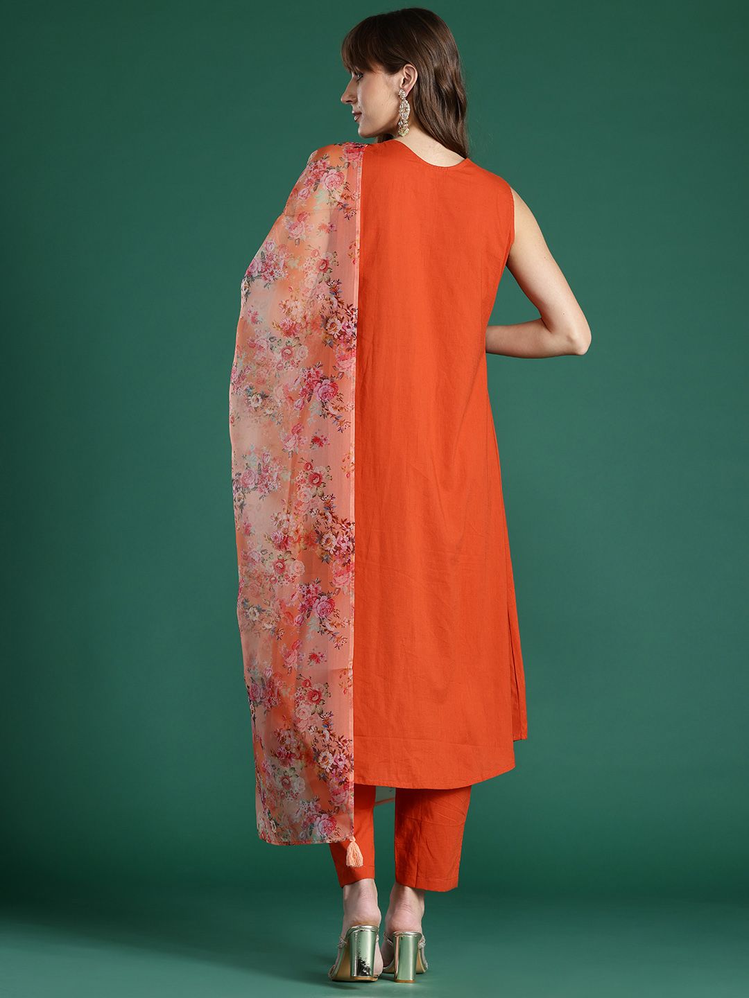 Women Floral Pleated Pure Cotton Kurta with Trousers & With Dupatta