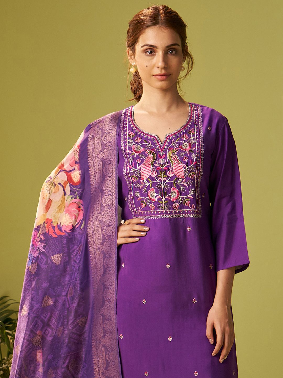 Dhiyona IE Women Floral Embroidered Kurta with Trousers & Dupatta